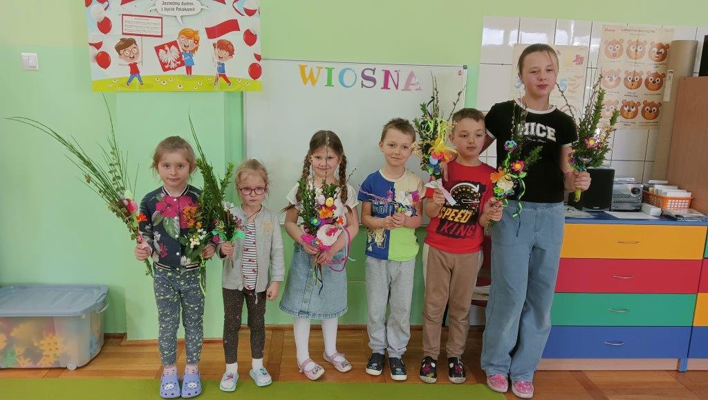 Warsztaty plastyczne ,,Palmy wielkanocne''